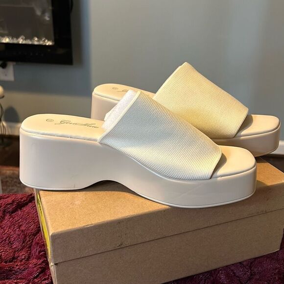GENSHUO Platform Open Toe Wedge SIide Sandals. Cream. Size 10 - Picture 1 of 10